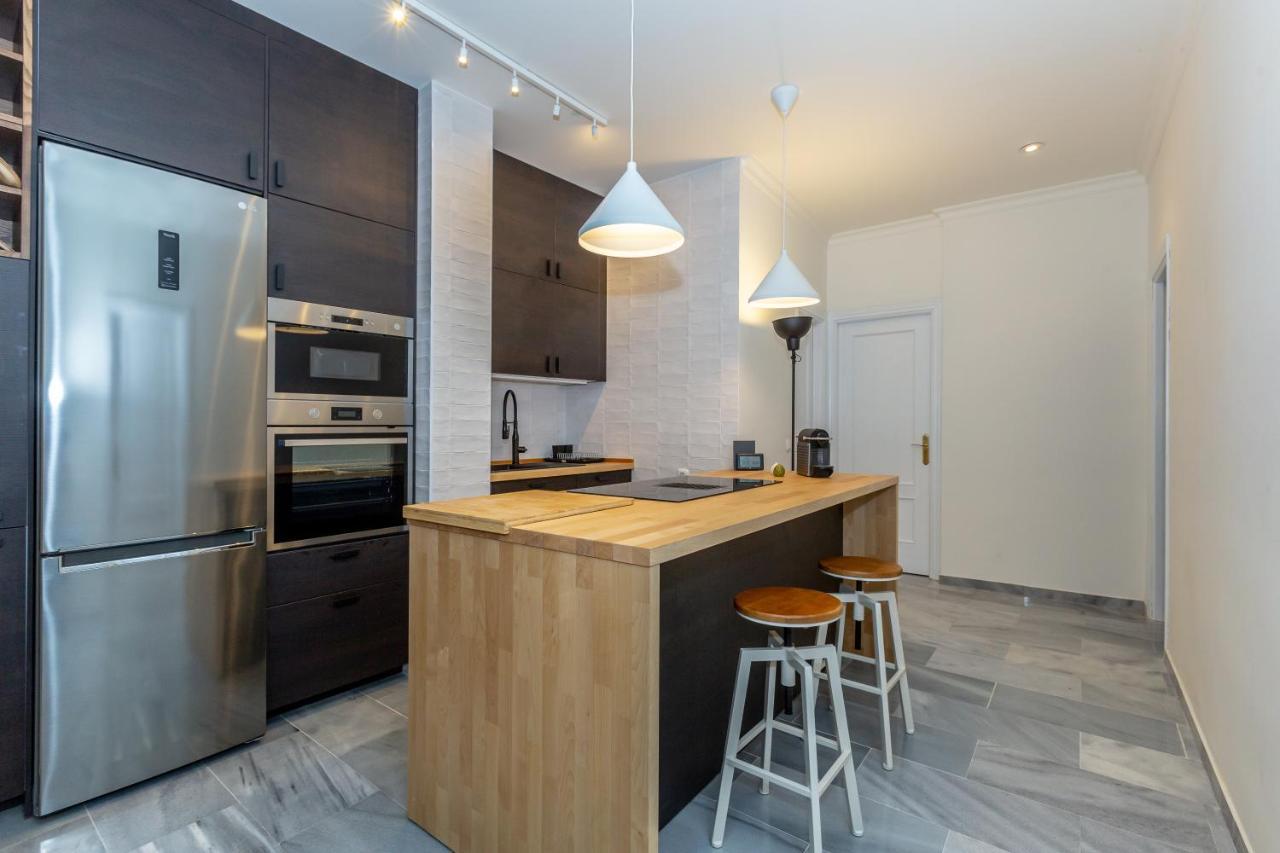 Puerta De Larios: Central Three-Bedroom Apartment With Balconies And Patio Malaga Exterior photo